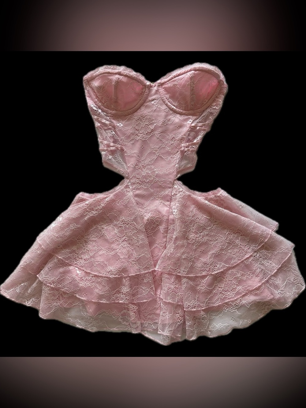 that’s so fetch bubblegum pink lace dress with side cut outs / size 2 - Picture 3 of 9